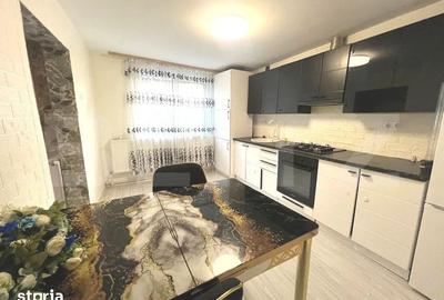 Casă cu 3 camere cu Teren 489 Mp în Holbav - 2