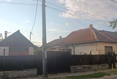Casă cu 3 camere în Central - 1