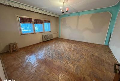 Apartament cu 2 camere decomandat în Central - 2