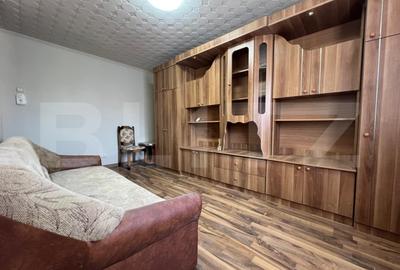 Garsonieră decomandată, mobilată în Rogerius