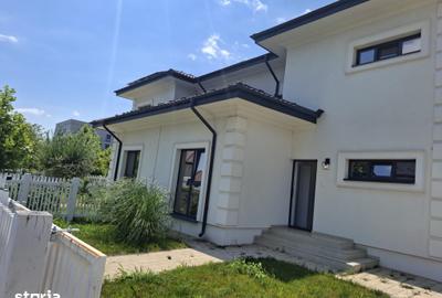Casă cu 4 camere cu Teren 400 Mp în Păulești
