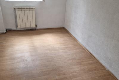 Casă cu 3 camere cu Canalizare în Zamora - 1