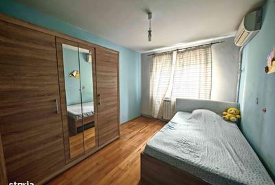 Apartament cu 3 camere decomandat în Craiovița Nouă