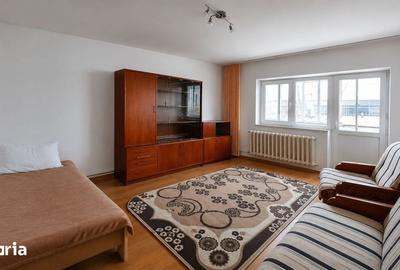Apartament cu 3 camere decomandat în Traian - 1