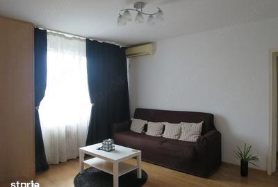Apartament cu 3 camere decomandat în Basarab