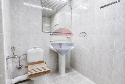 Apartament cu 2 camere decomandat în Gara de Nord