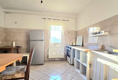 Apartament cu 2 camere semidecomandat în Aradului