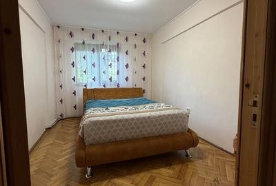 Apartament cu 4 camere semidecomandat în Central - 4