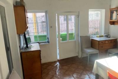 Casă individuală cu 3 camere cu Canalizare în Unirea - 9