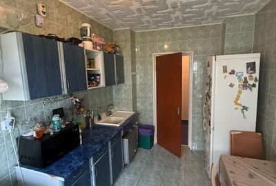 Apartament cu 3 camere decomandat în Pantelimon