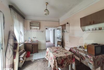 Casă cu 4 camere în Central