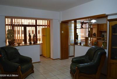 Apartament cu 2 camere semidecomandat, mobilat în Central - 4
