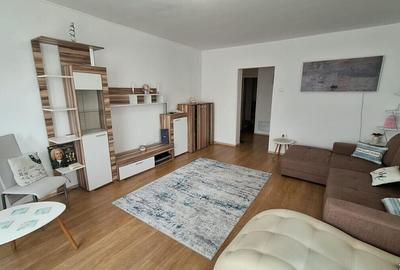 Apartament cu 3 camere decomandat, mobilat în Iancului