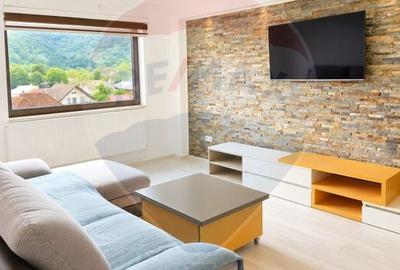 Apartament cu 2 camere, mobilat în Central