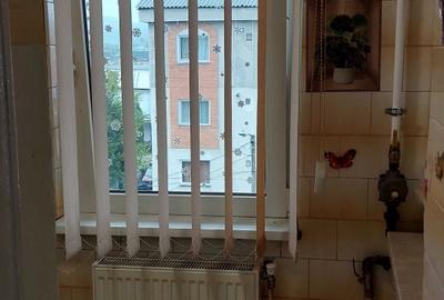 Garsonieră decomandată în Central - 4