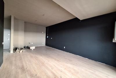 Apartament cu 2 camere semidecomandat în Florești