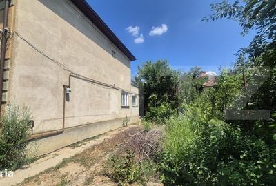Casă cu 3 camere în Aurel Vlaicu