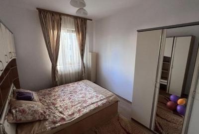 Apartament cu 3 camere decomandat, mobilat în Vitan