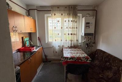 Apartament cu 2 camere semidecomandat în Lăpuș