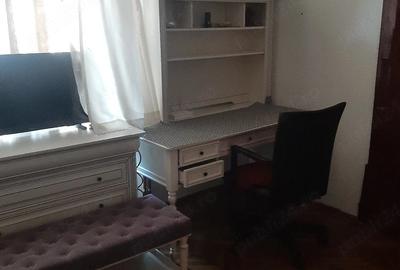 Apartament cu 3 camere semidecomandat în Central - 6