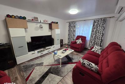 Apartament cu 3 camere decomandat în Exterior Vest