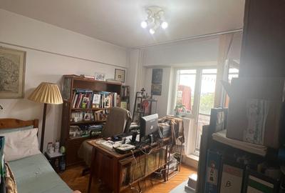 Apartament cu 3 camere decomandat în Panduri - 2