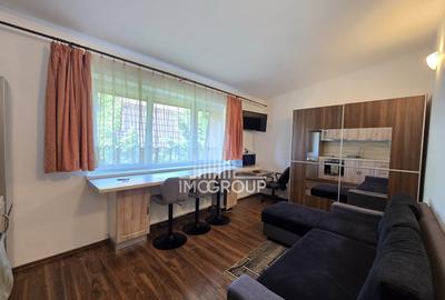 Apartament cu 3 camere semidecomandat, mobilat în Zorilor