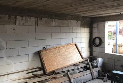 Casă cu 3 camere cu Teren 20 Mp în Central