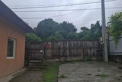 Casă cu 2 camere cu Teren 590 Mp în Central - 2