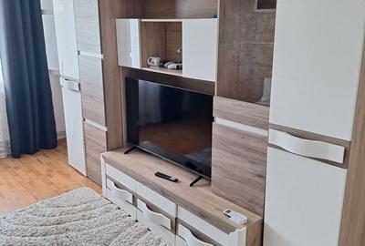 Apartament cu 2 camere decomandat, mobilat în Micro 17 - 1