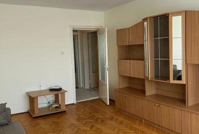 Apartament cu 2 camere decomandat în Soarelui