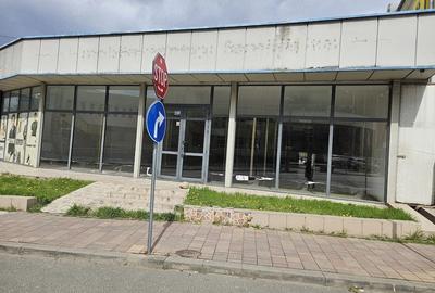 Spațiu comercial, de 320 mp, în Central - 6