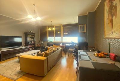 Apartament cu 3 camere decomandat, mobilat în Central