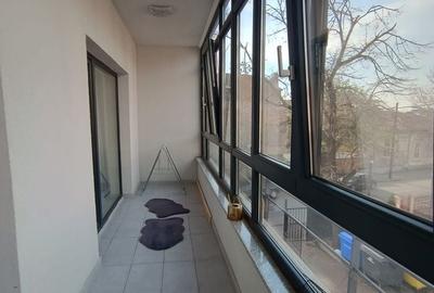 Apartament cu 3 camere decomandat în Cotu - 13
