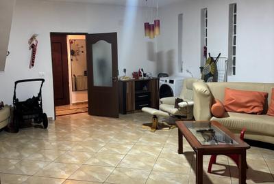 Casă individuală cu 5 camere cu Canalizare în Băneasa - 2