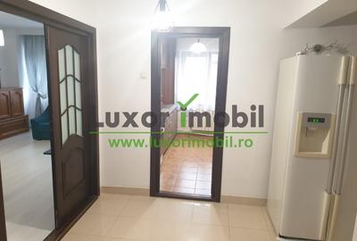 Apartament cu 3 camere decomandat în Centru Civic - 3