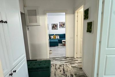 Apartament cu 2 camere decomandat în Est