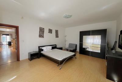 Apartament cu 2 camere decomandat, mobilat în Polonă - 17