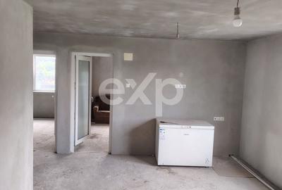Casă cu 4 camere în Valea