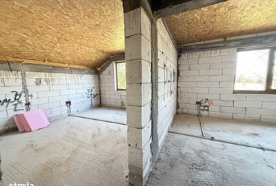 Casă cu 4 camere în Ultracentral