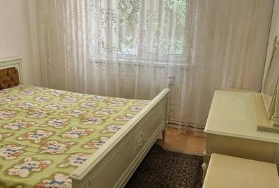 Apartament cu 4 camere semidecomandat în Crângași