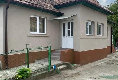 Casă cu 3 camere în Moldovenești - 1