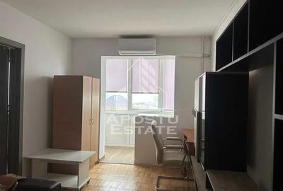Apartament cu 2 camere semidecomandat, mobilat în Olimpia-Stadion