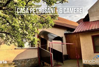 Casă cu 6 camere cu Teren 860 Mp în Petrila