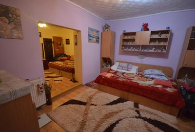 Casă cu 4 camere cu Teren 600 Mp în Andronache - 9