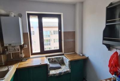Apartament cu 3 camere decomandat în - 5