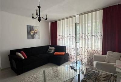 Apartament cu 3 camere semidecomandat în Nufărul - 2