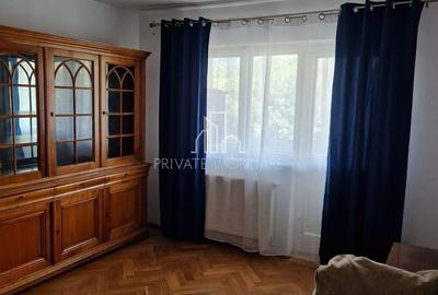 Apartament cu 3 camere decomandat în 7 Noiembrie