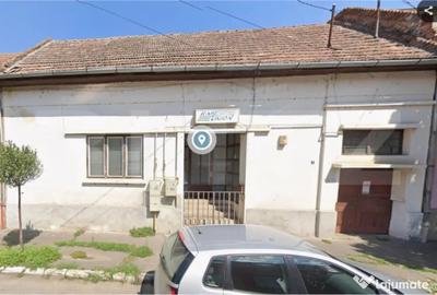 Casă cu 2 camere cu Teren 112 Mp în Central