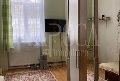 Apartament cu 3 camere semidecomandat în Central - 2